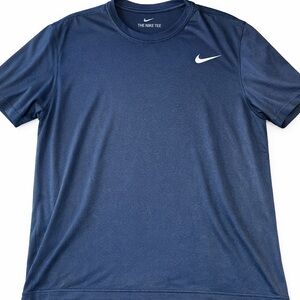 Nike Men's Navy Short Sleeve Tee